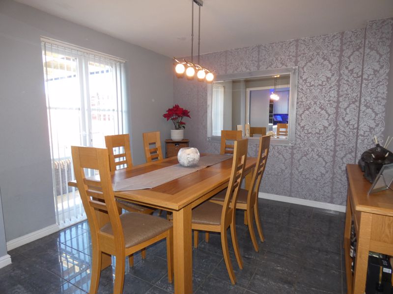 Dining Room- click for photo gallery